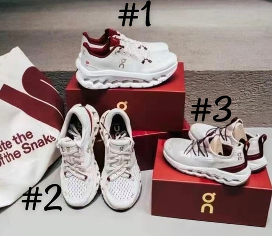 OC sneakers maroon white