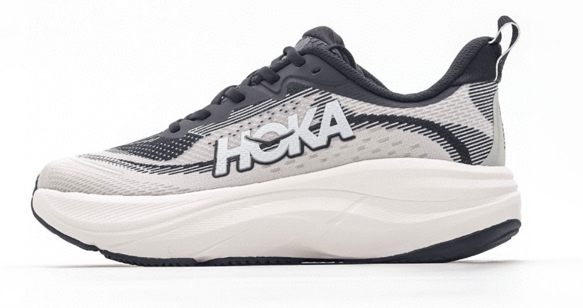 Hok shoes Skyflow
