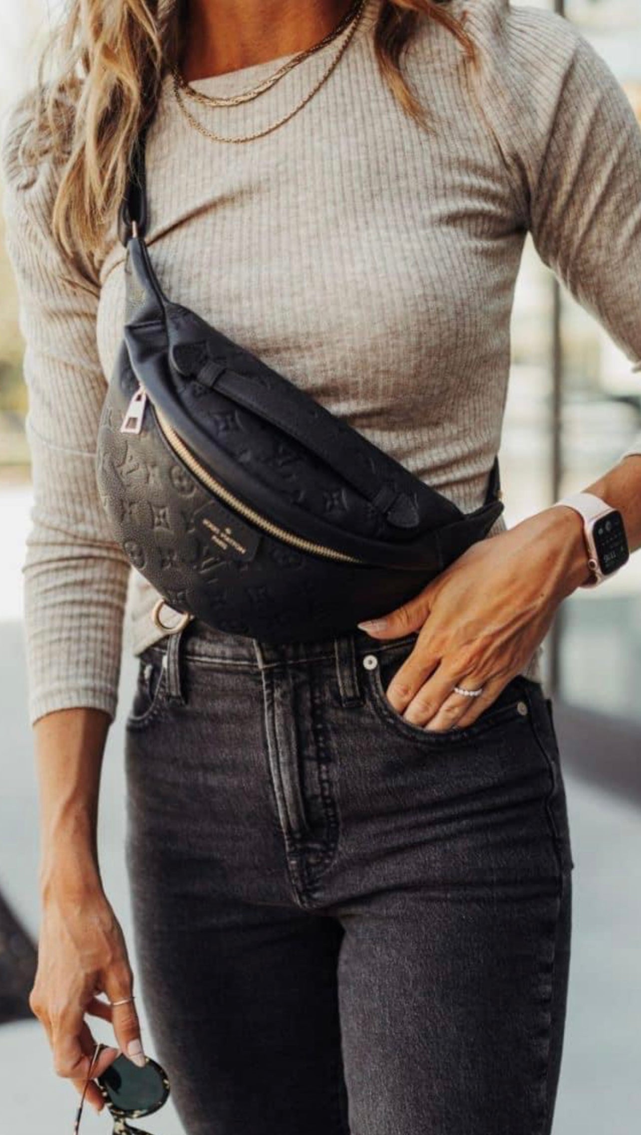 Black embossed bum