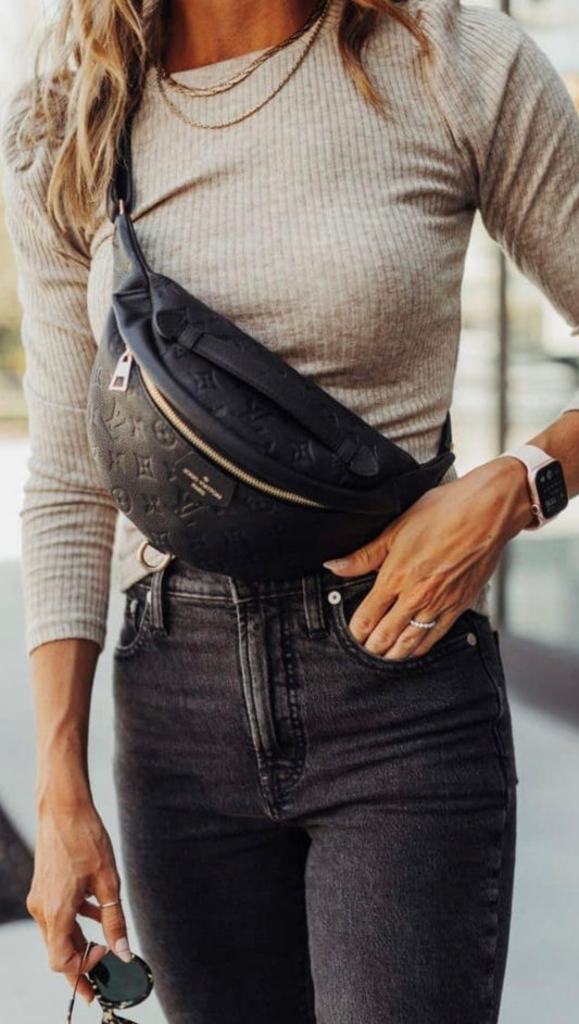 Black embossed bum
