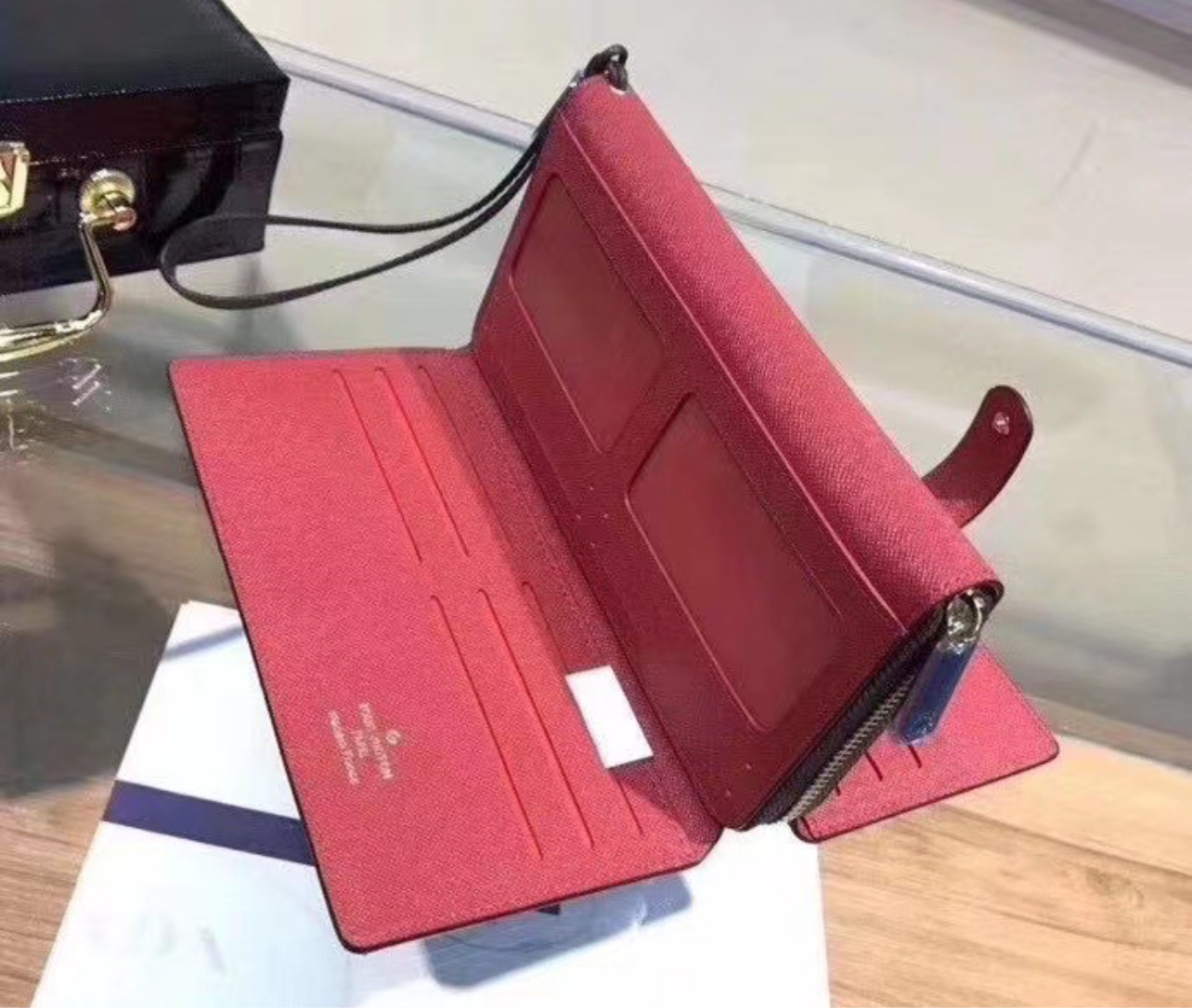 Wallet/wristlet strap