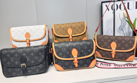 L Diane crossbody