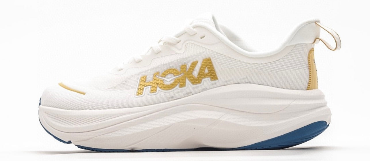 Hok shoes Skyflow